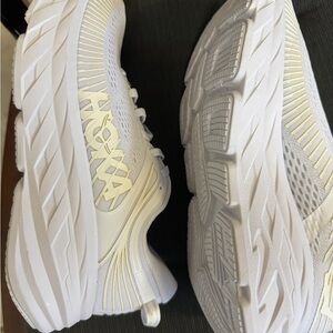 Hoka Bondi 7 White and Cream Sneakers